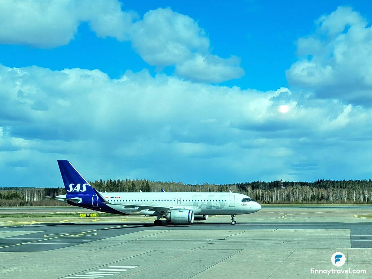 An SAS aircraft in Helsinki